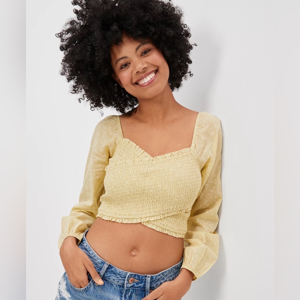 American Eagle Lime Smocked Women's Top